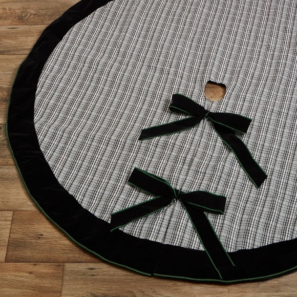 Holiday Time Black and White Plaid Christmas Tree Skirt, 56" - Picture 3 of 4